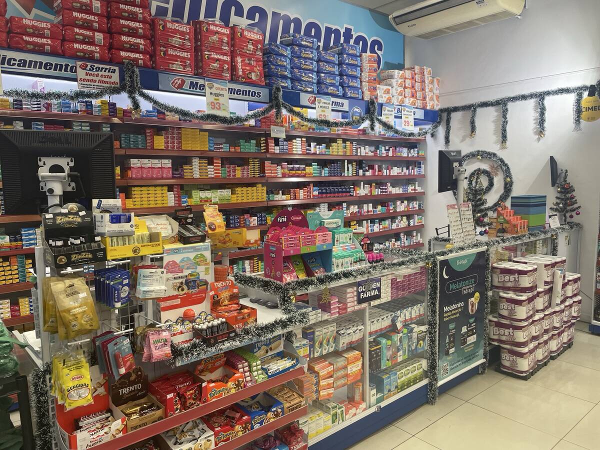 Equipe de farmacêuticos da Drogaria Viva Mais Saúde - Jardim São Luís